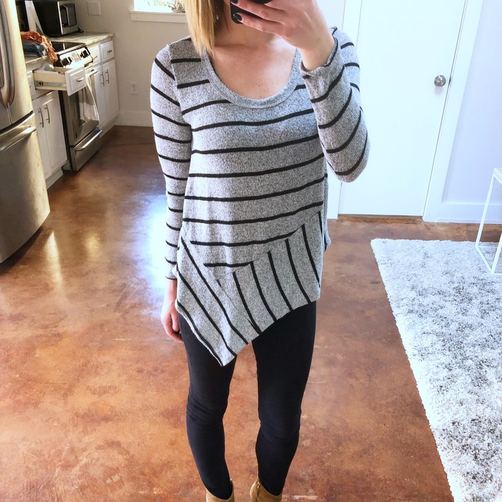 Francesca’s Asymmetrical Hem Sweater Top